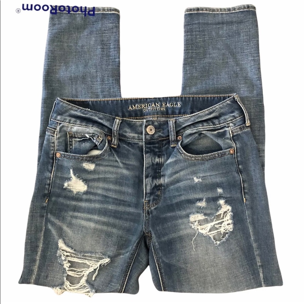 American Eagle Distressed Button Fly Tom girl Jeans L8